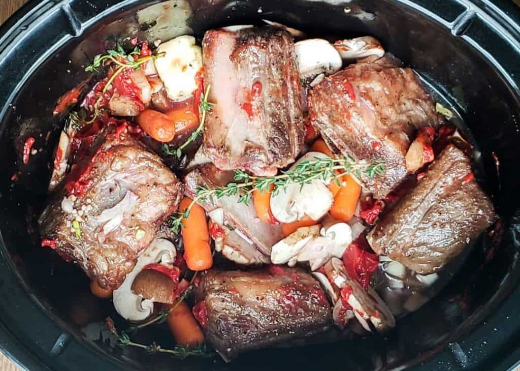 Super Tender Crockpot Beef Short Ribs - Erhardts Eat