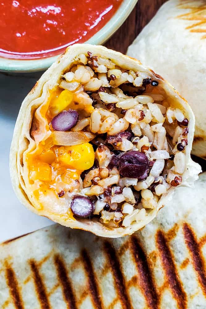 Vegetarian Burrito with Black Beans and Rice –