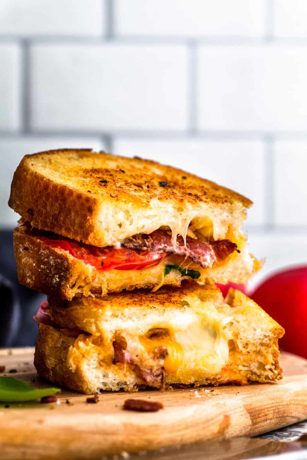 Tomato Bacon Grilled Cheese Sandwich Recipe - Erhardts Eat